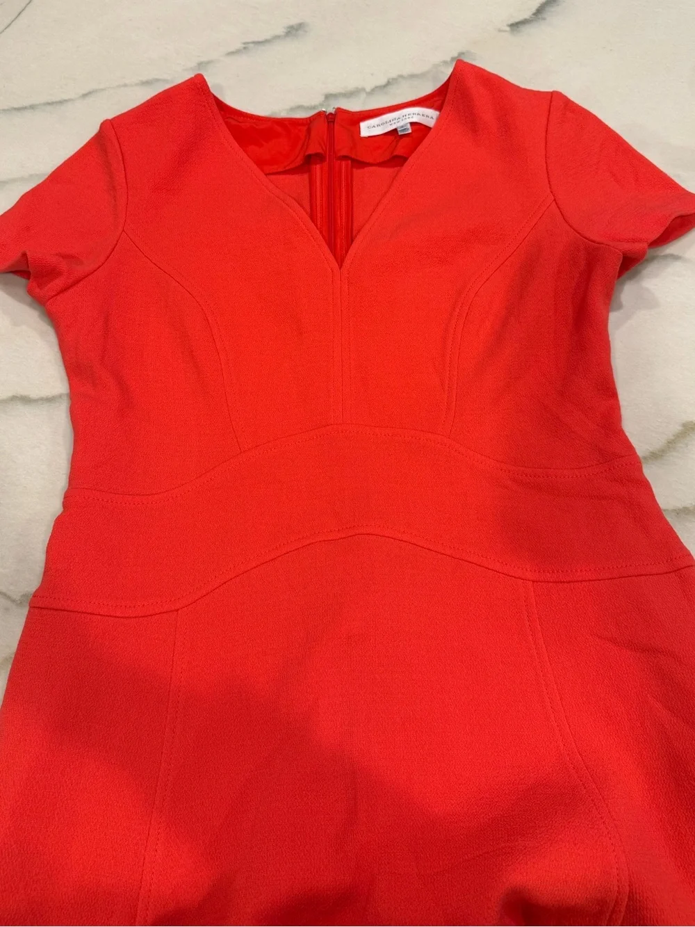 Carolina Herrera Dress Size 14 Red Wool V Neck Short Sleeve Italy‎